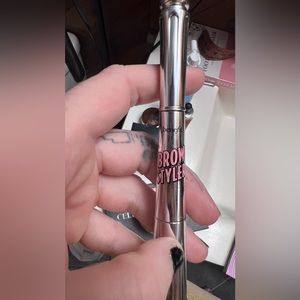 Benefit brow styler